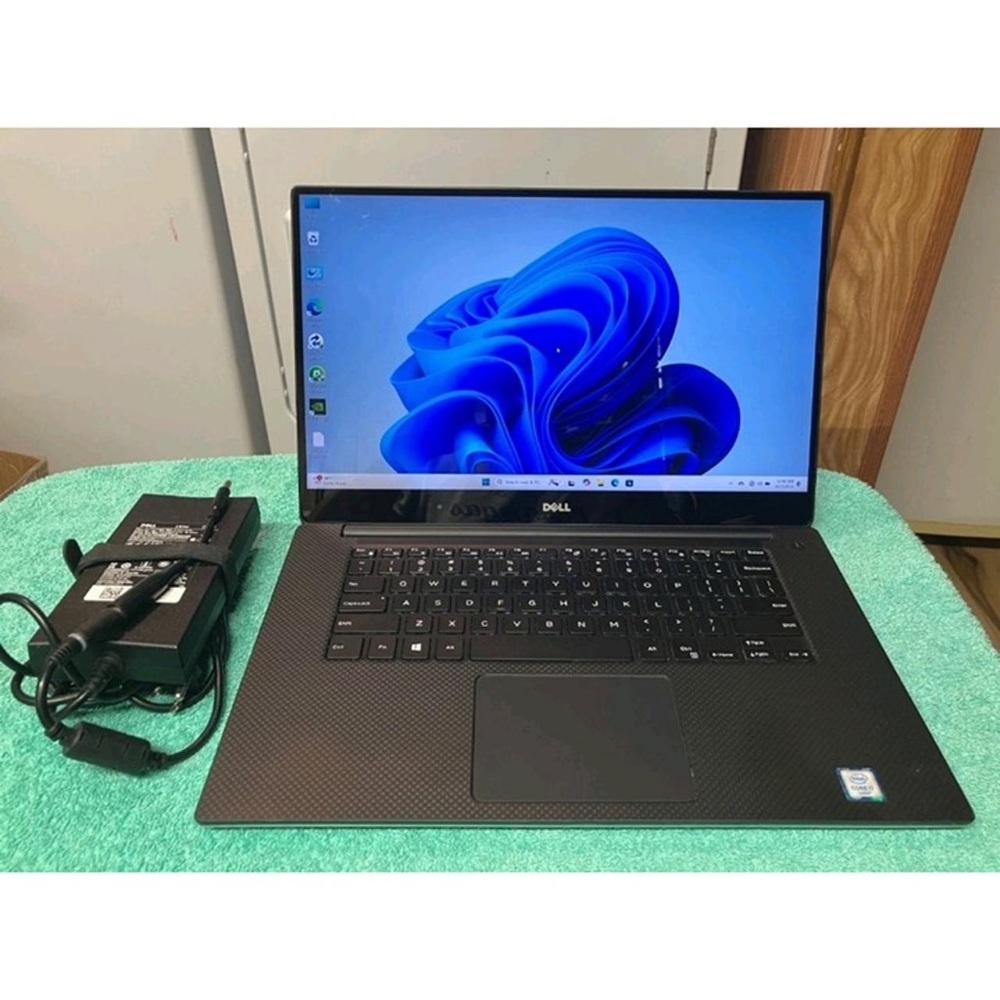 Dell Carbon Black Laptop with Charger
